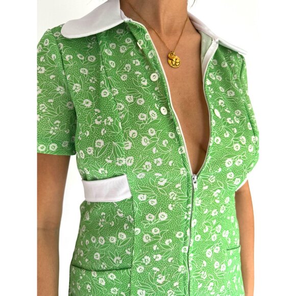 60s vintage green floral print collared zip up short sleeved blouse with pockets - Picture 7 of 8